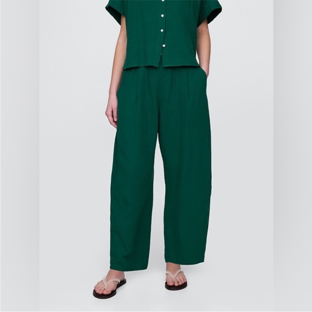 Gap Women's Cropped Wide-Leg Pants In Deep Green
